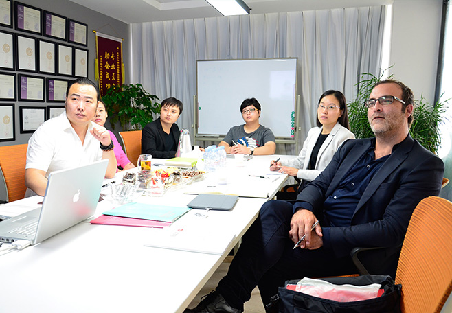 6新聞-15西班牙創始人親赴李華清設計_03-02